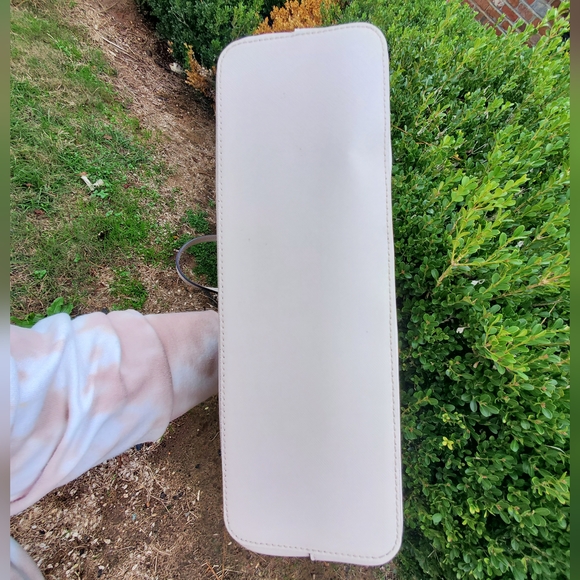 Kate Spade Abbey Street Karla Cream Tote With Hot Pink logo hangtag/ interior - Picture 7 of 10